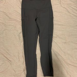 Fabletics grey crop leggings with pockets